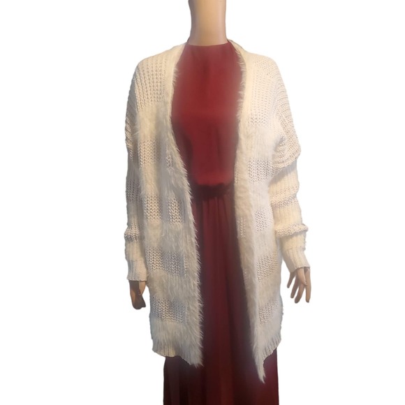 NEW Dreamers Sz M Women's Cream Mixed Media Fuzzy/Open Knit Soft Cardigan - Picture 1 of 10